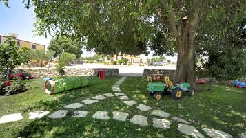 Children's play area - outdoor