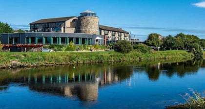 Riverside Park Hotel and Leisure Club