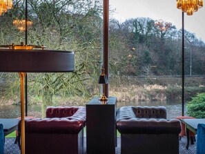 Bar (en la propiedad)