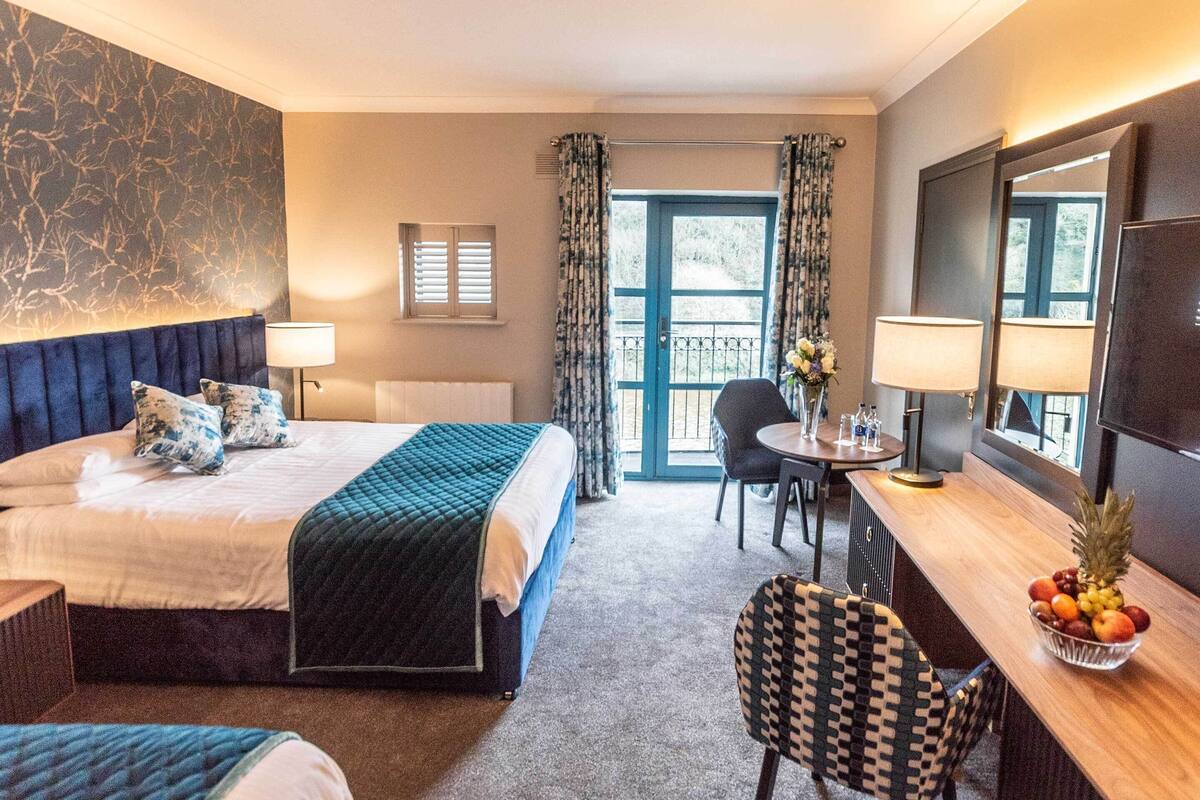 Double or Twin Room, Balcony, River View | In-room safe, desk, iron/ironing board, WiFi (free)
