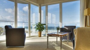 Flat-screen TV - THE GRAND Ahrenshoop (Ostseebad Ahrenshoop)