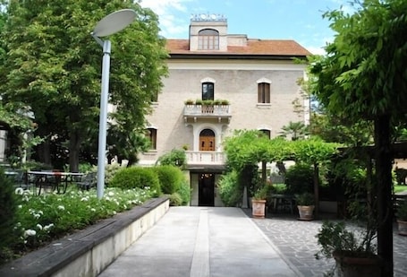 Extérieur. Deco Hotel