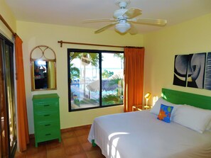 Deluxe Condo, 2 Bedrooms, Ocean View
