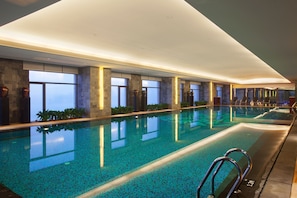 Piscine couverte