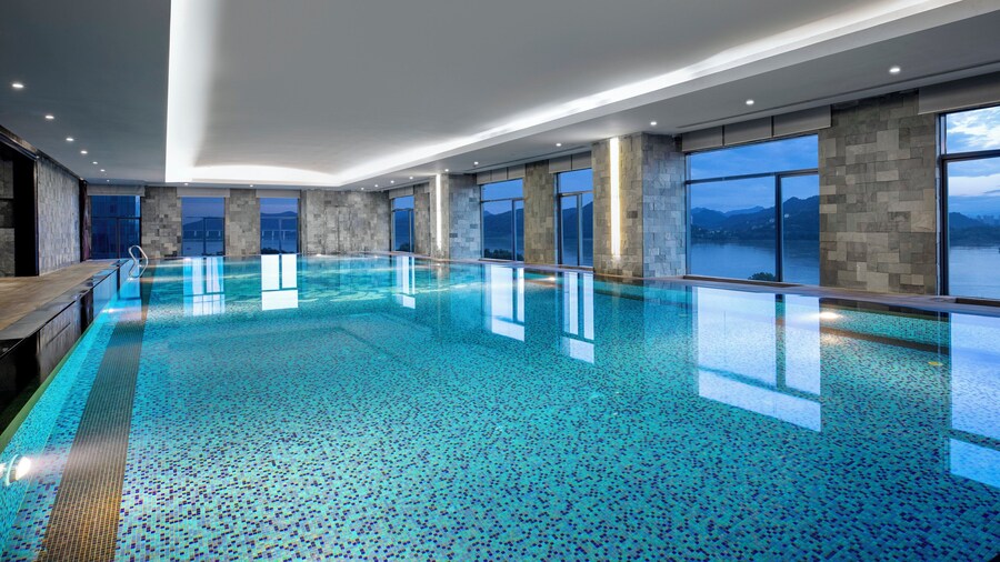 Crowne Plaza Yichang by IHG