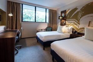 Standard Room | Premium bedding, in-room safe, desk, blackout drapes