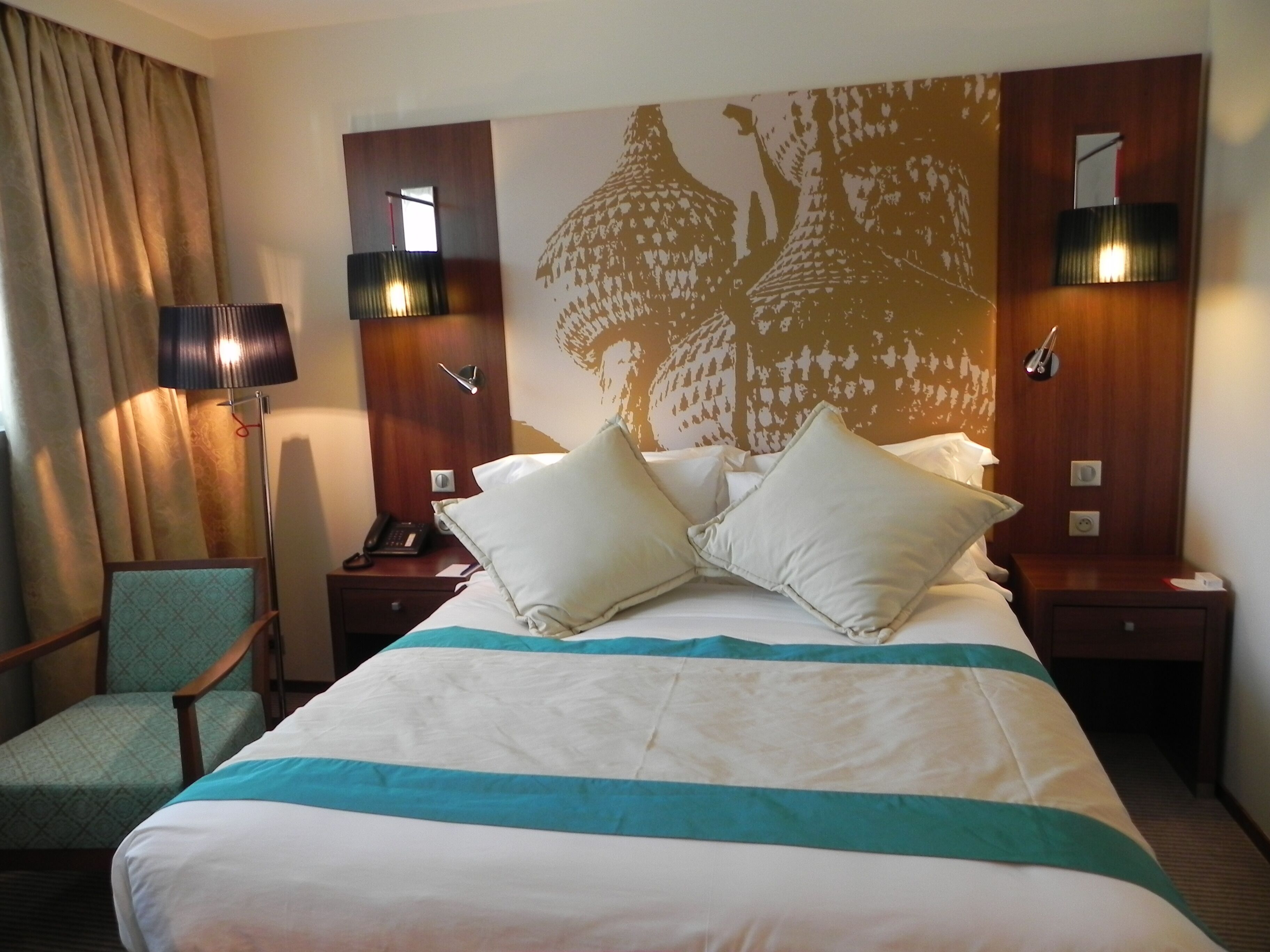 premium bedding, in-room safe, desk, blackout curtains