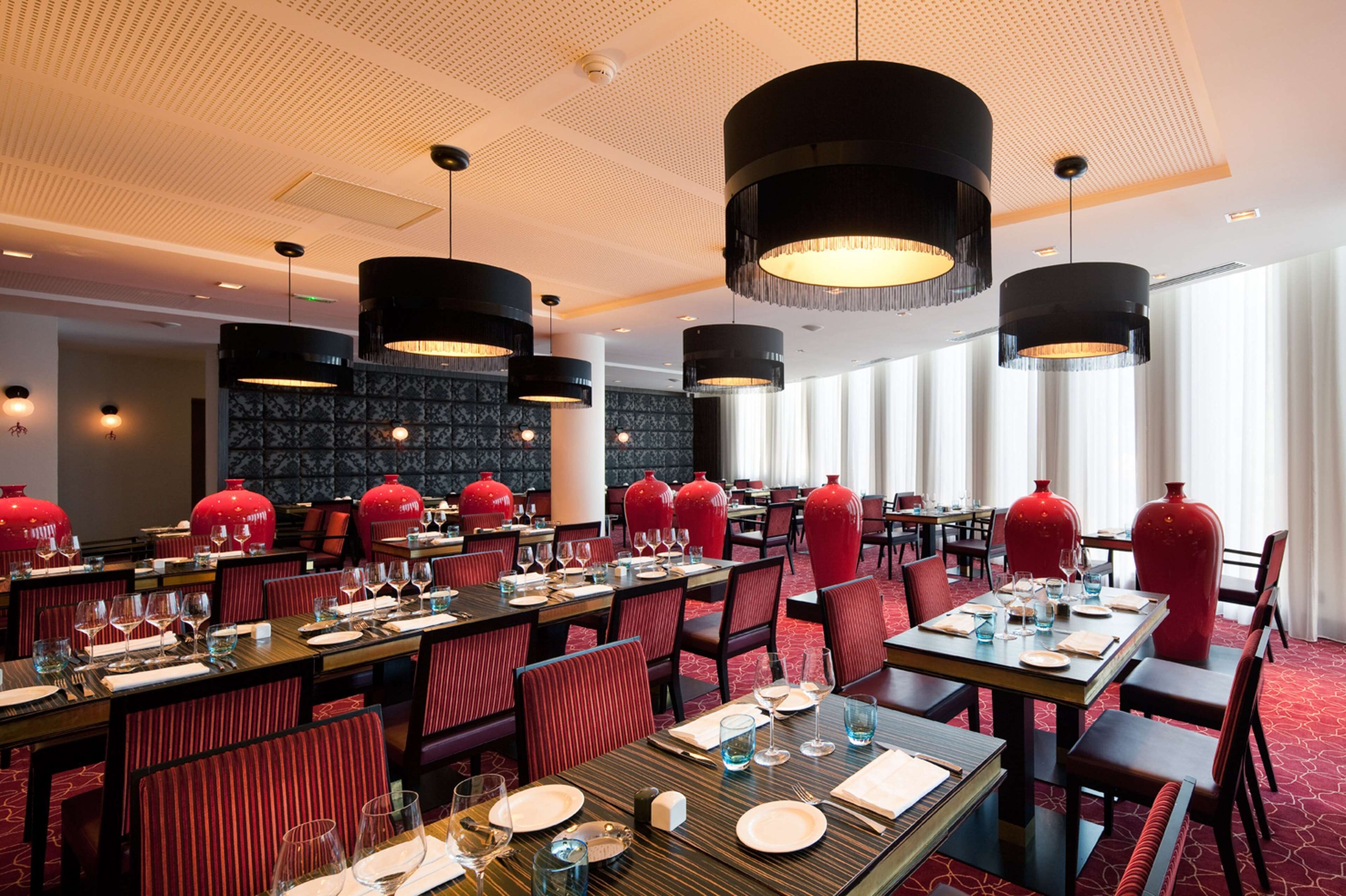 breakfast, lunch, dinner served; italian cuisine