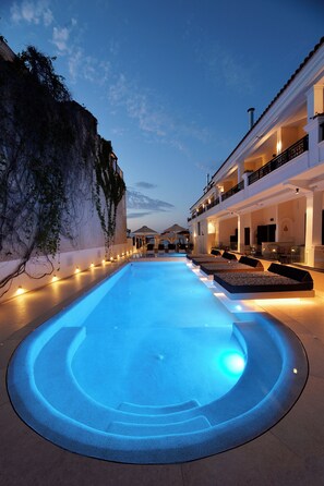 Seasonal outdoor pool, open 10:30 AM to 8:30 PM, pool umbrellas - Aktaion Beach Boutique Hotel & Spa (Agistri)