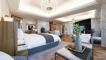 Inter Presidential Suite | 1 間臥室、羽絨被、客房內保險箱、布置獨特