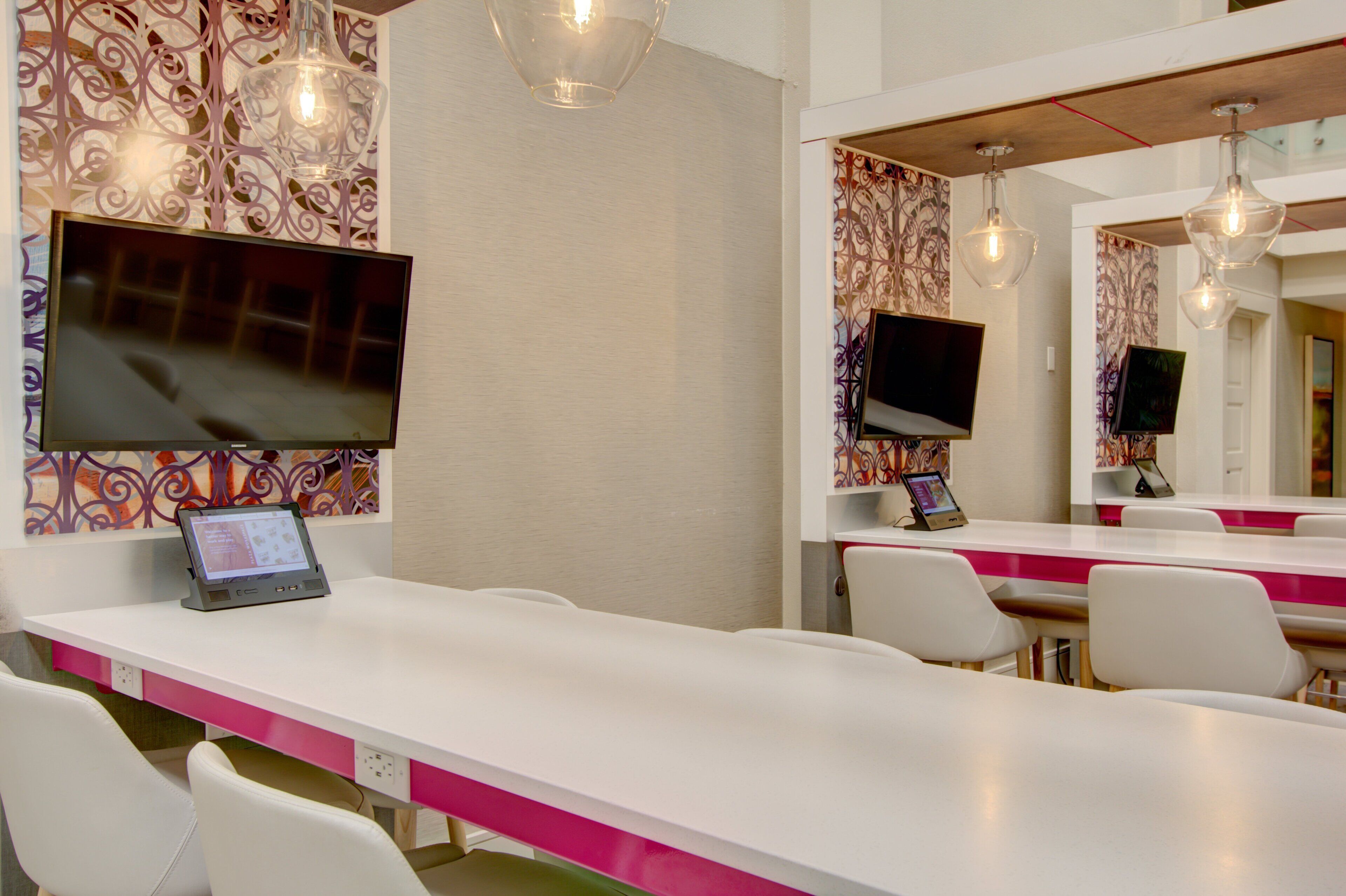 Photo - Crowne Plaza Charleston by IHG