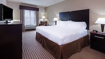 Standard Room, 1 King Bed | In-room safe, desk, iron/ironing board, free WiFi