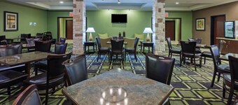 Holiday Inn Express Hotel & Suites Brady by IHG
