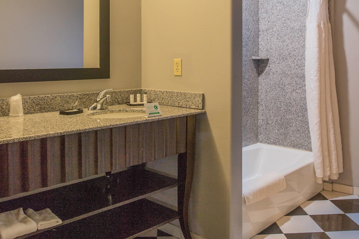 pillow-top beds, in-room safe, desk, iron/ironing board