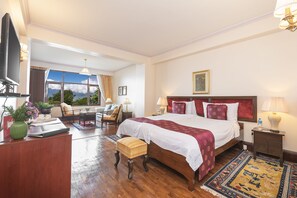 Caja de seguridad en la habitación y decoración personalizada 