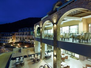 Restaurant - Filion Suites Resort & Spa (Mylopotamos)