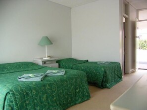 Room - Augusta Hotel Motel (Augusta)