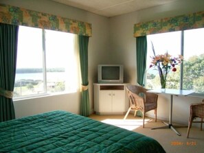 Room - Augusta Hotel Motel (Augusta)