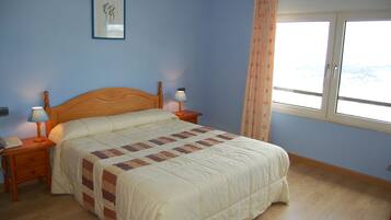 Habitación doble | Cunas gratuitas, wifi gratis, ropa de cama