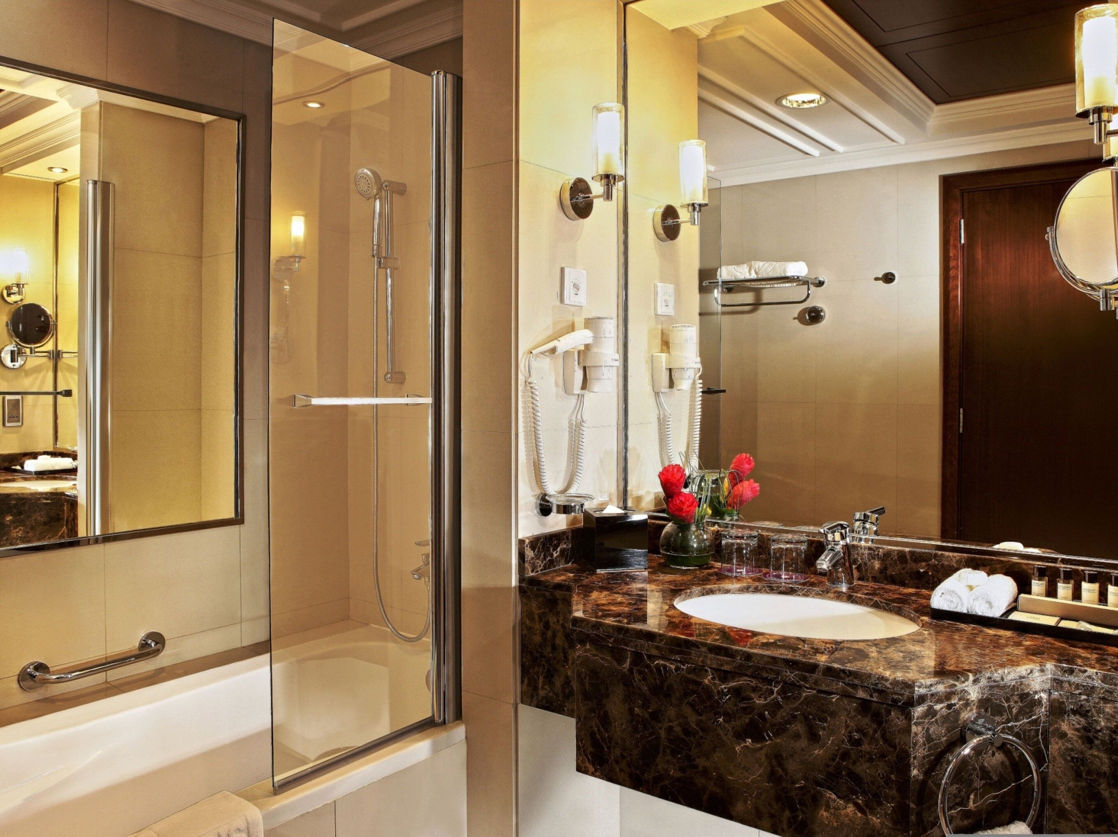 Photo - Park Regis Kris Kin Hotel