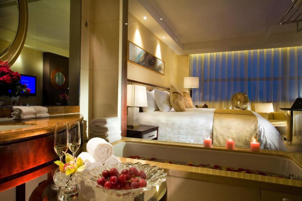 Minibar, in-room safe, desk, blackout curtains