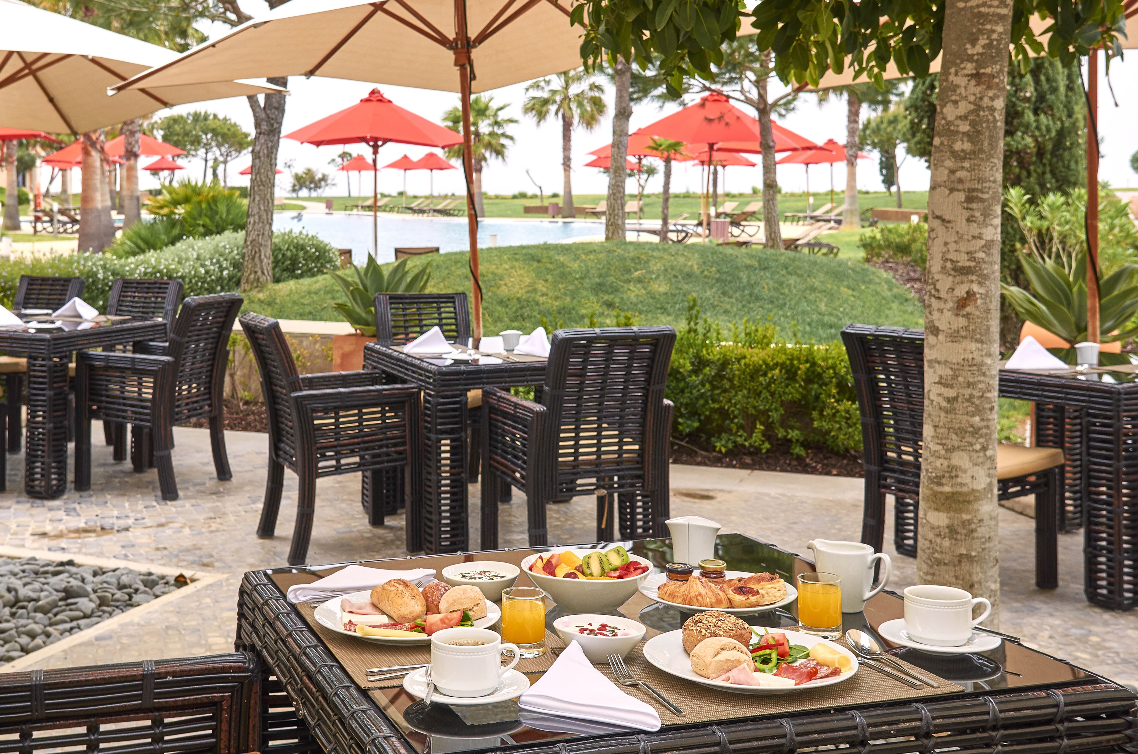 daily buffet breakfast (eur 19 per person)