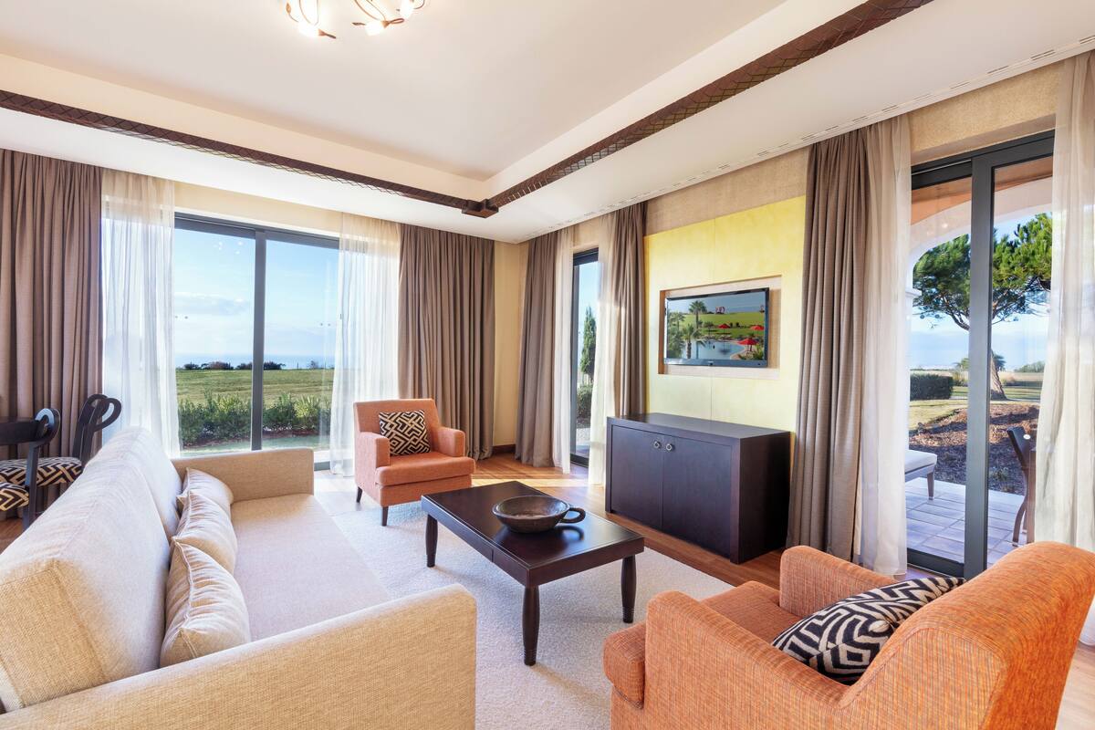 Suite familiar, vista al mar | Ropa de cama hipoalergénica y edredón
