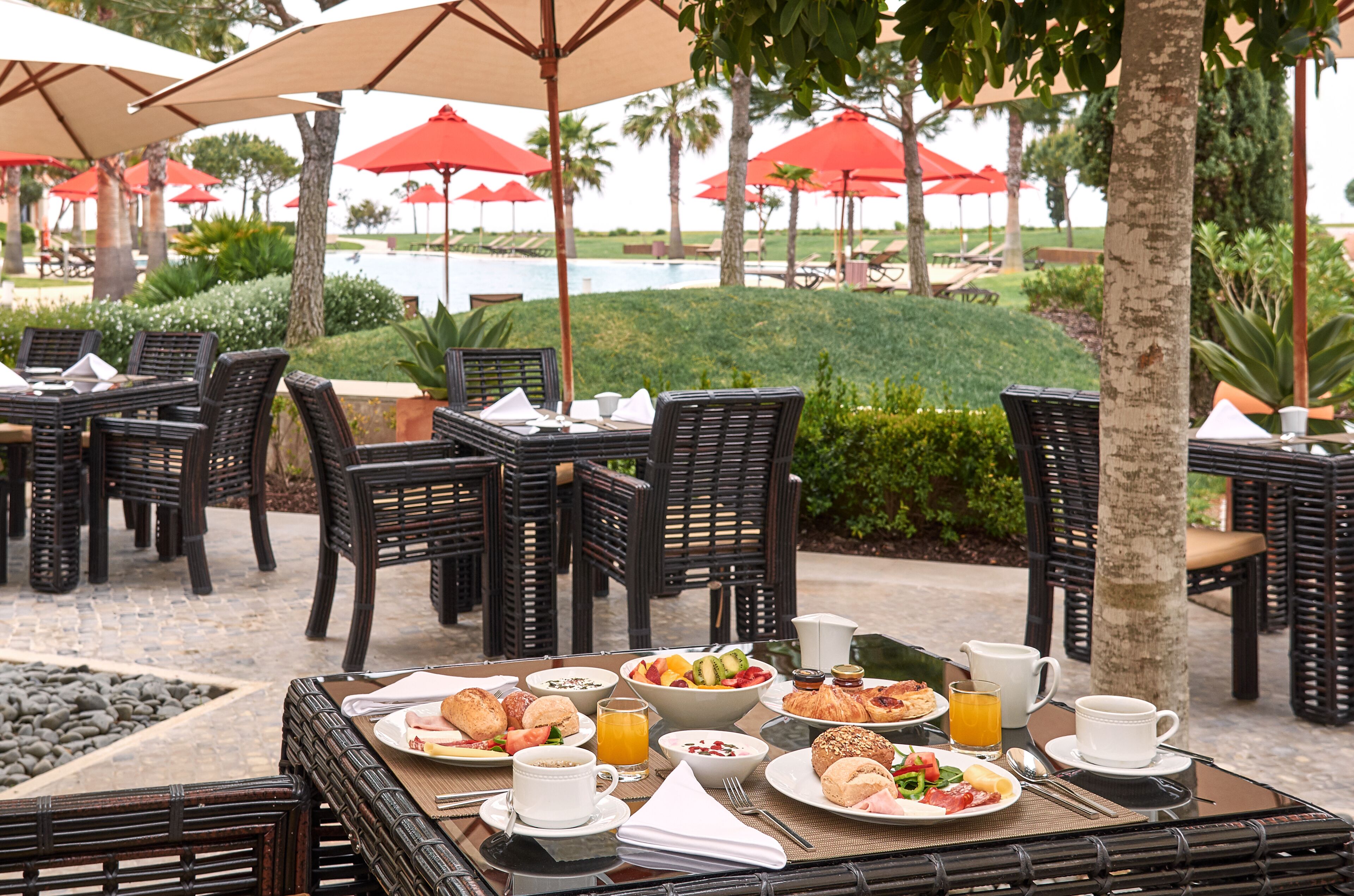 Desayuno buffet todos los días (con cargo) 