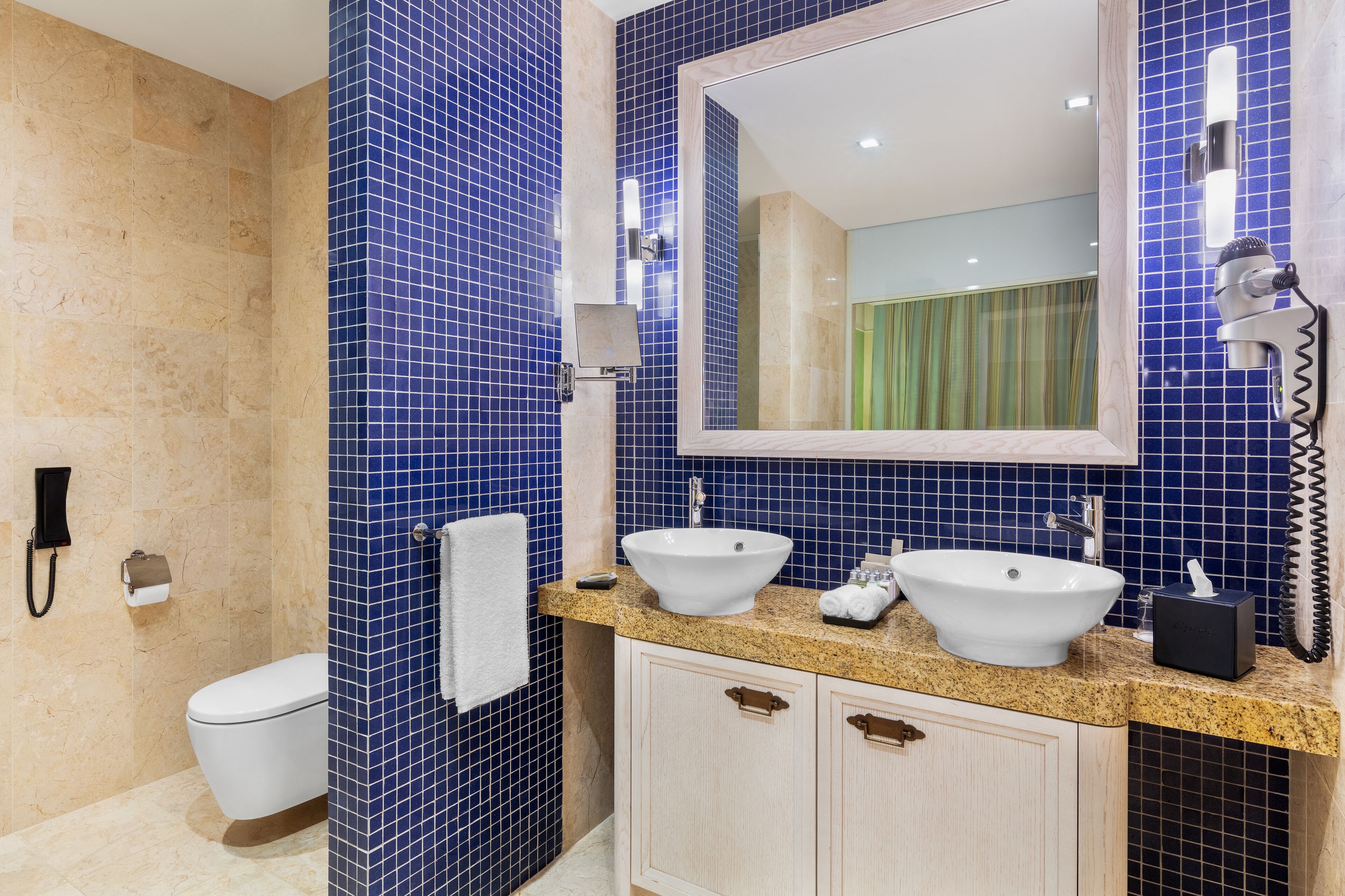 suite | bathroom | separate bathtub and shower, deep-soaking bathtub, rainfall showerhead