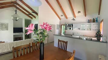 Cottage, 2 Bedrooms, Mountain View | Pemandangan dari bilik