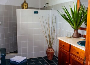 Phòng Tiêu chuẩn, 1 giường cỡ king | Phòng tắm