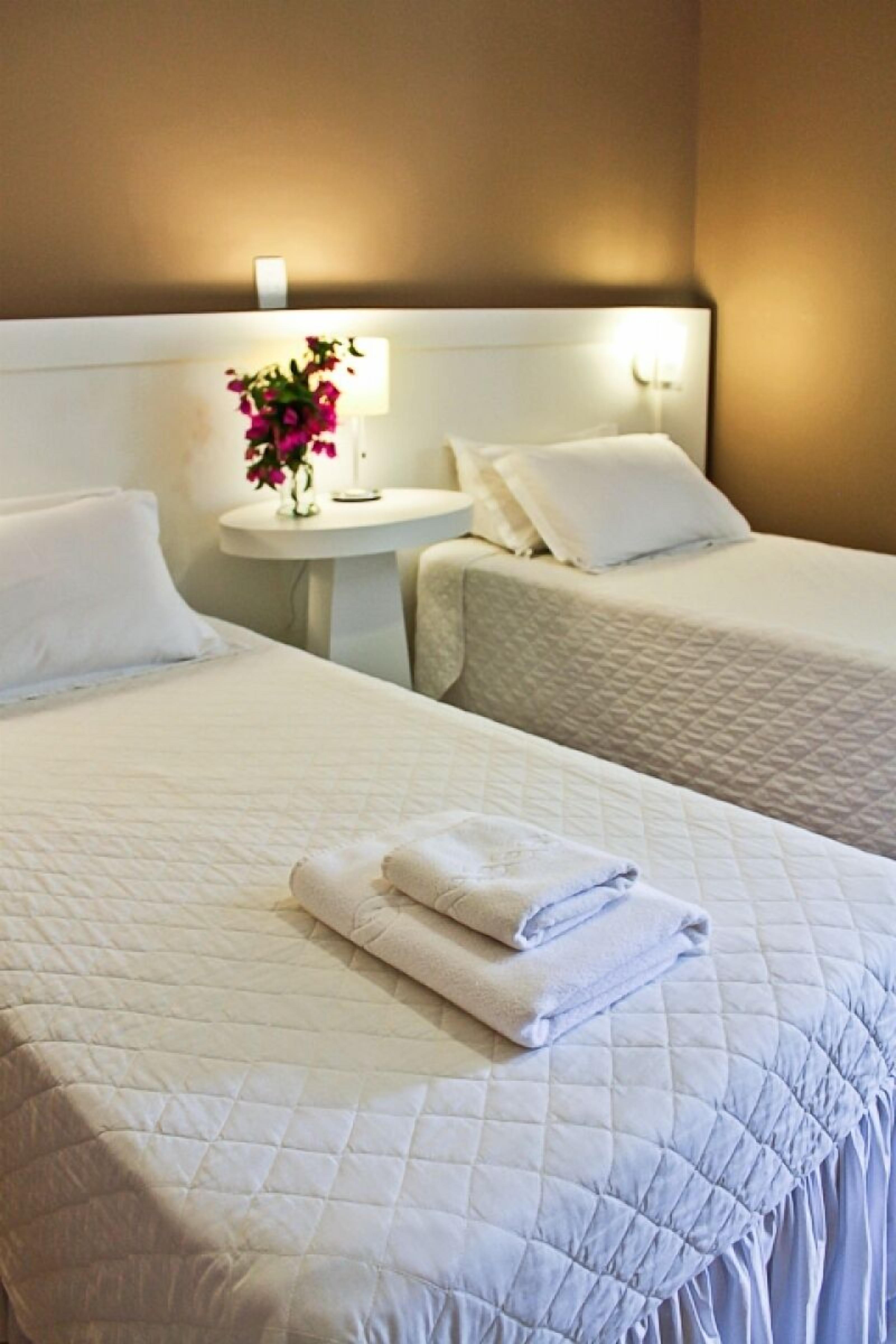 executive twin room | minibar, in-room safe, rollaway beds, free wifi