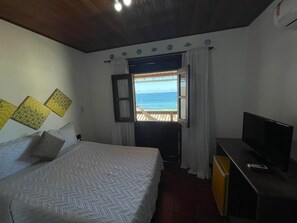 Double Room, Balcony, Sea View | Minibar, blackout drapes, free WiFi, bed sheets - Pousada Vista Bela (Cairu)