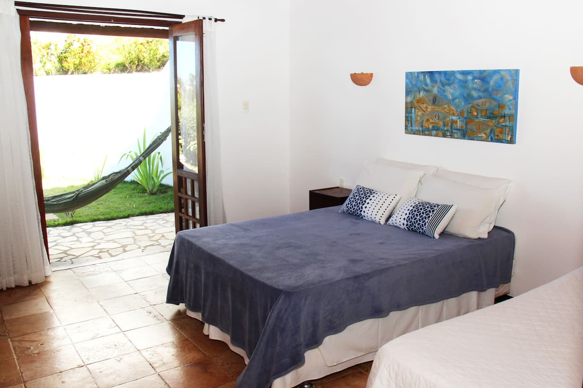 Minibar, blackout curtains, free WiFi, bed sheets