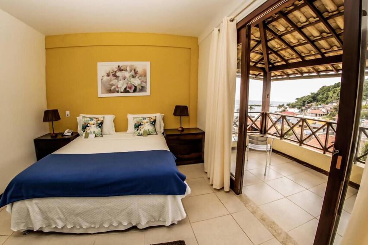 Minibar, in-room safe, free WiFi, bed sheets