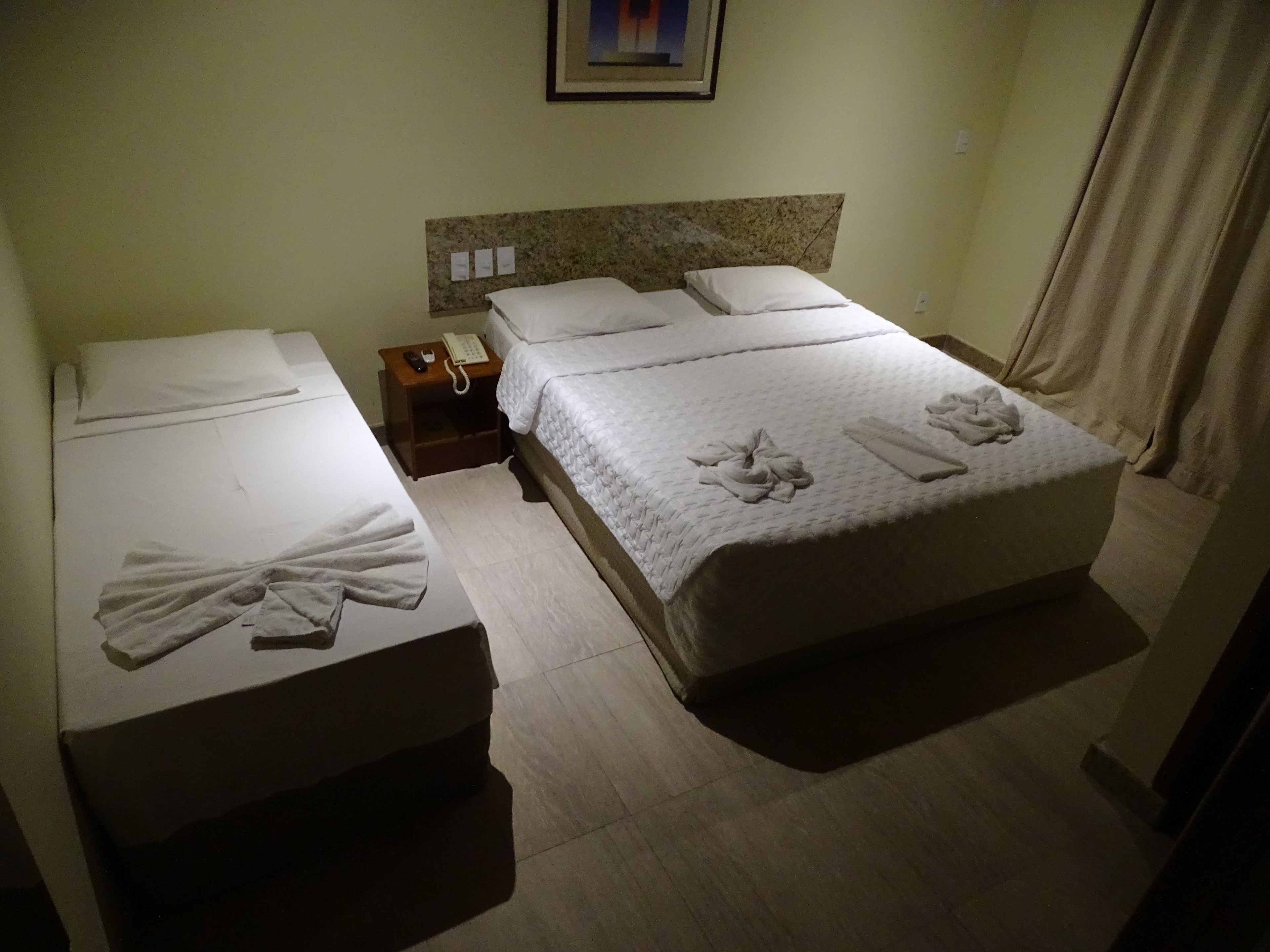 standard room | minibar, bed sheets