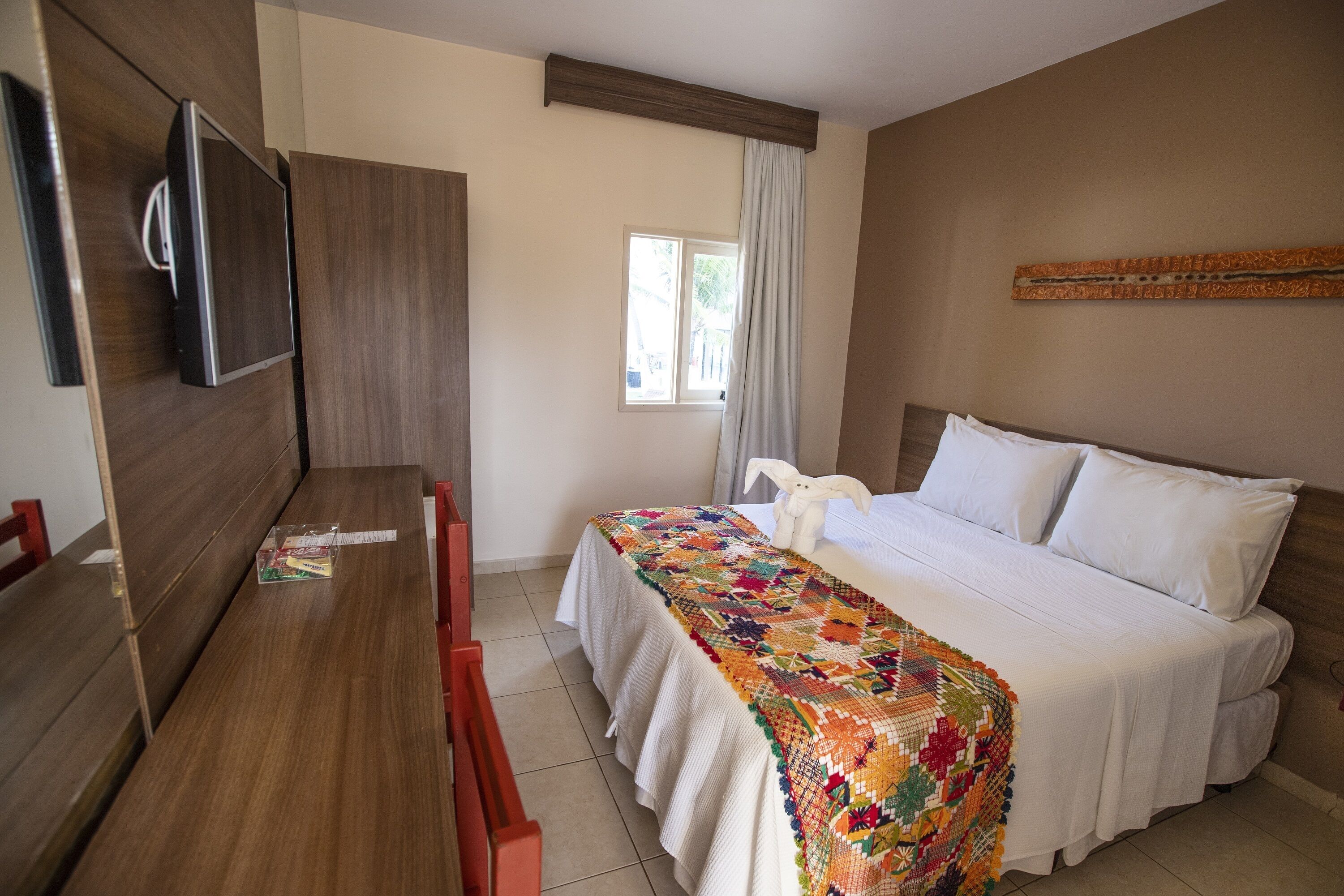 Minibar, in-room safe, desk, free WiFi