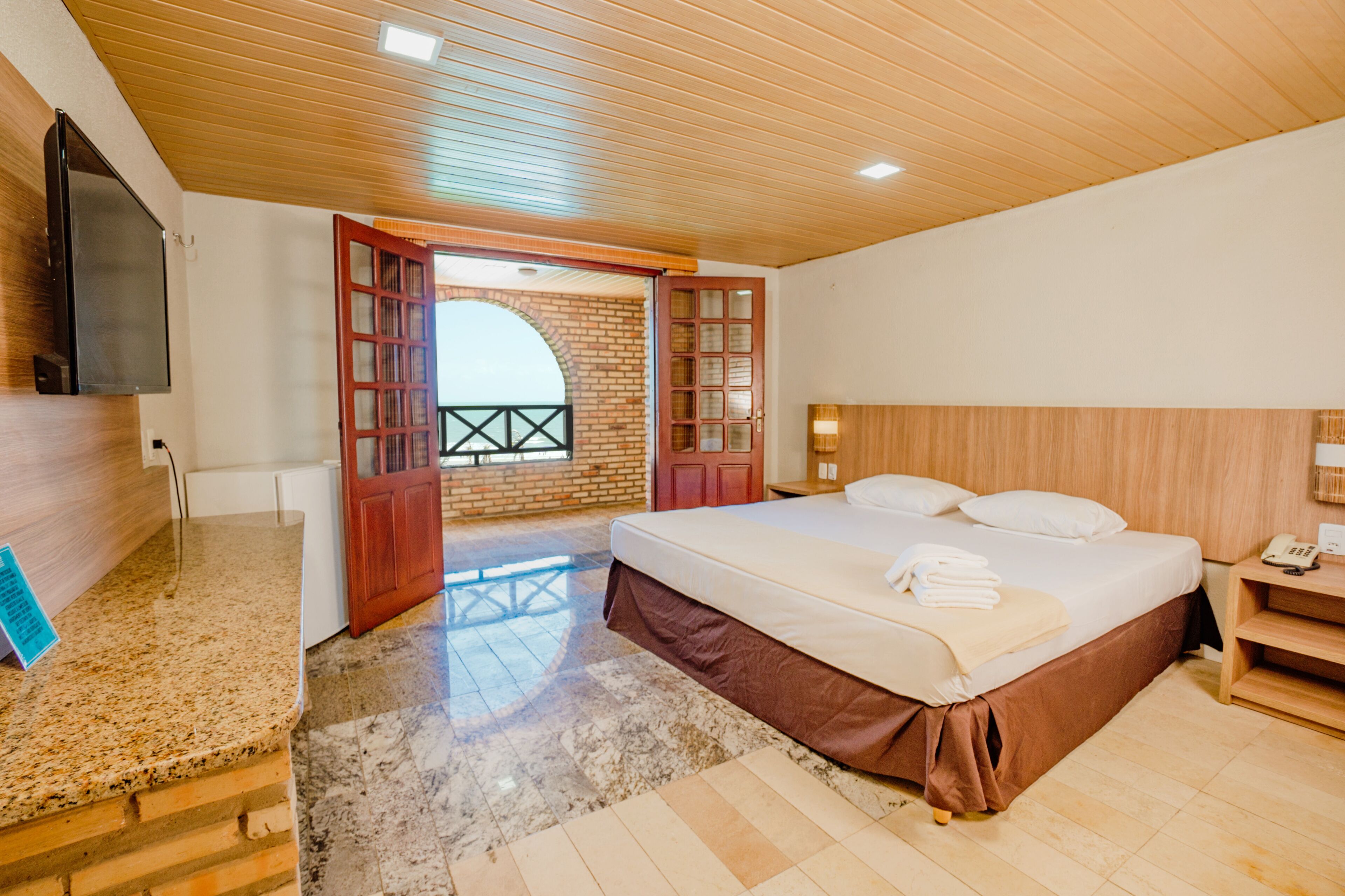 Quarto superior, vista para o mar | 2 quartos, frigobar, cofres nos quartos, escrivaninha