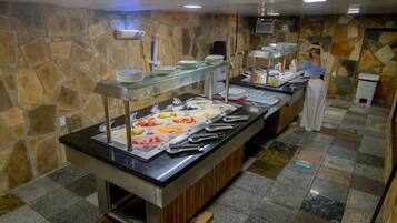 Free daily full breakfast