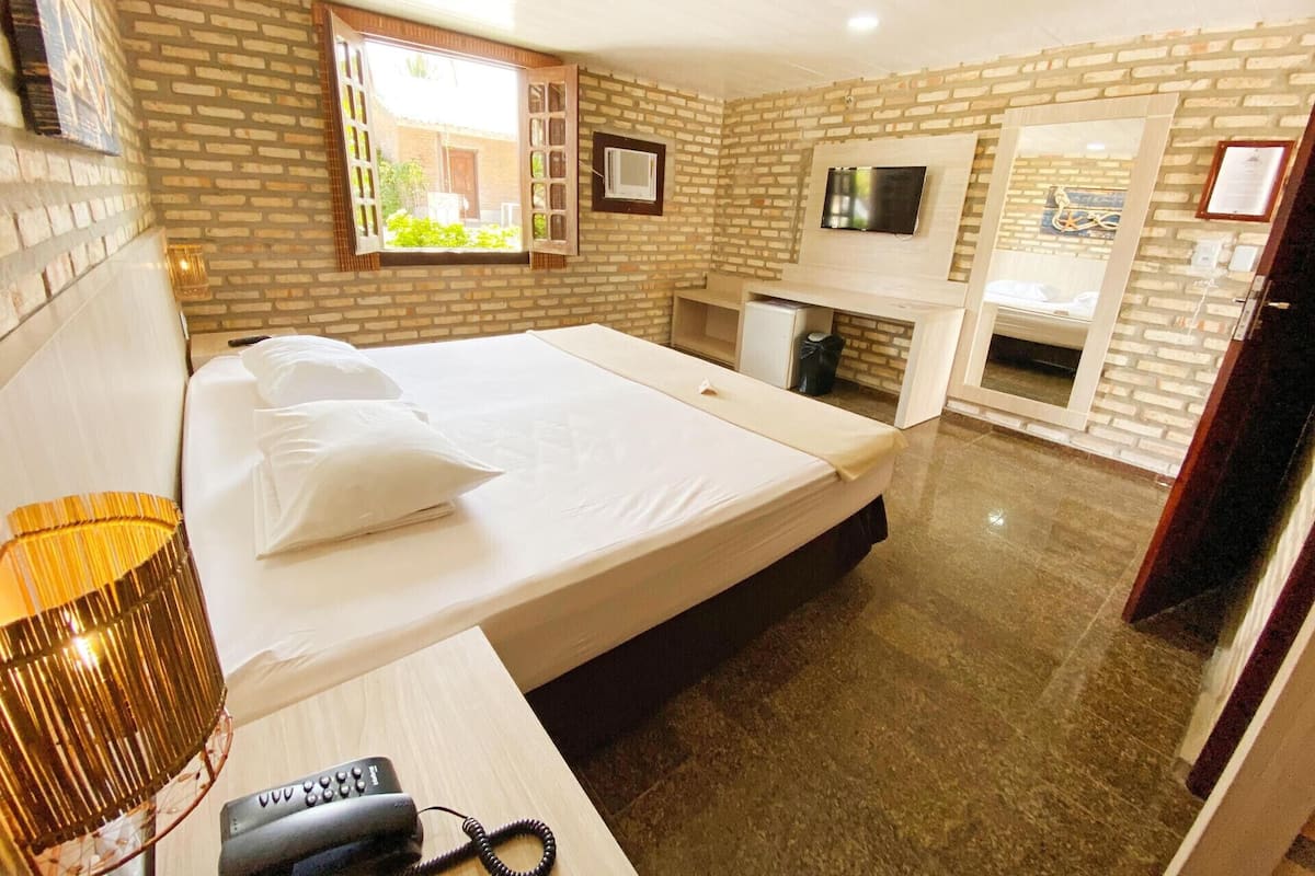 In-room safe, free cribs/infant beds, bed sheets