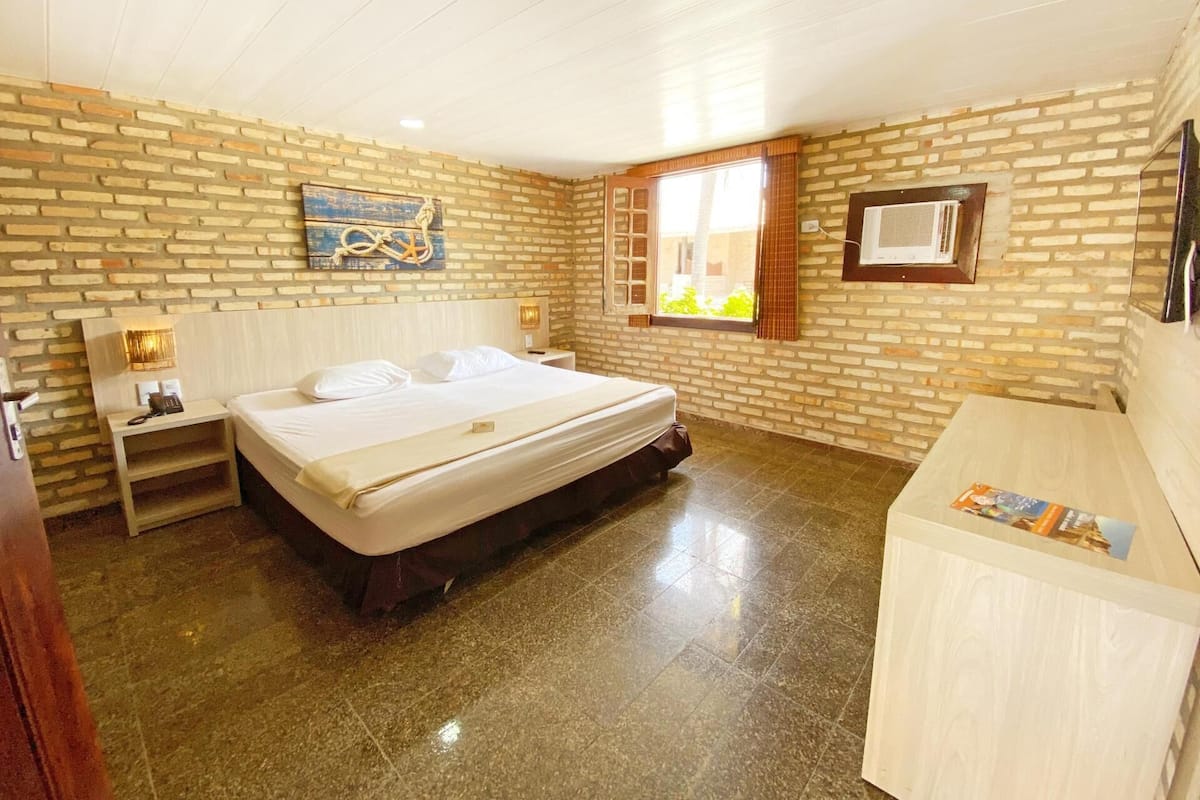 Een kluis op de kamer, gratis babybedden, beddengoed