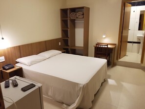 Egyptian cotton sheets, minibar, desk, free WiFi - Oft Place Hotel (Goiania)