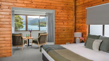Korimako Sunroom | 2 多间卧室、办公桌、免费 WiFi、床单