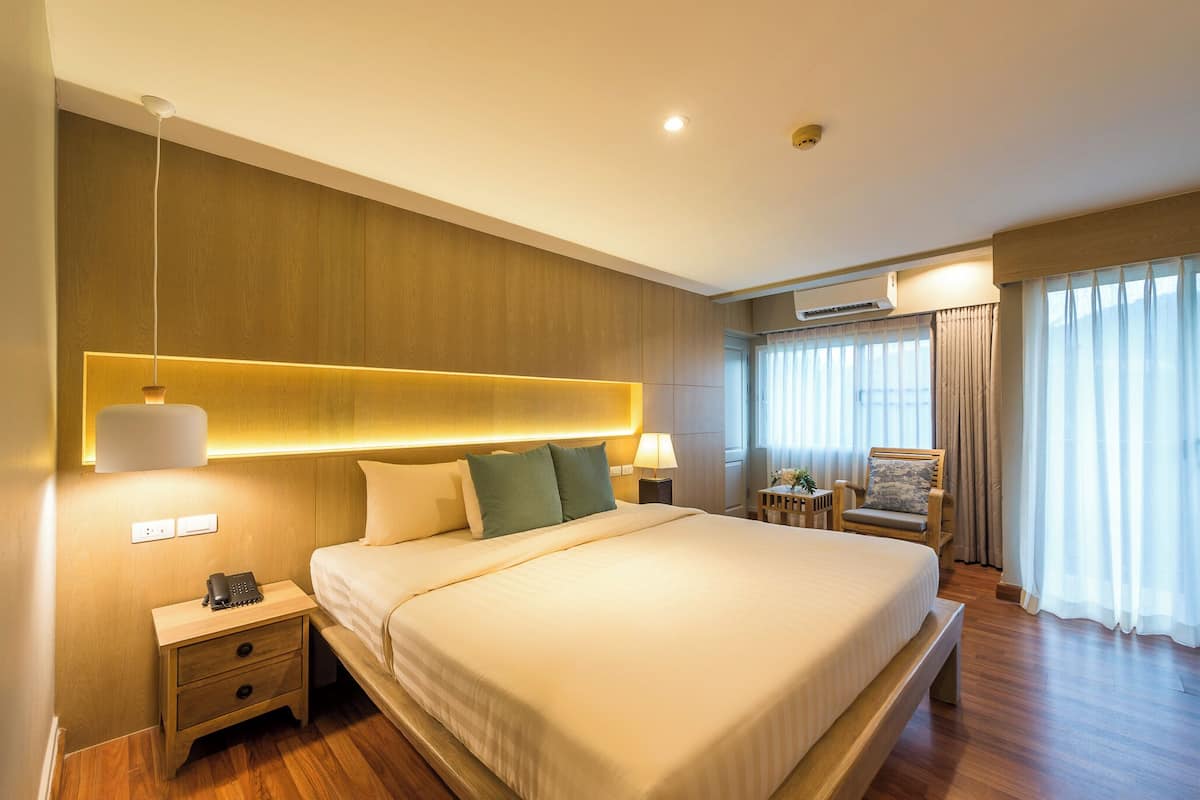 Superior Double or Twin Room with Pool View (Stair Access Only) | Pillowtop beds, minibar, in-room safe, desk