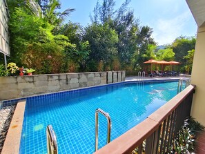 Utomhuspool