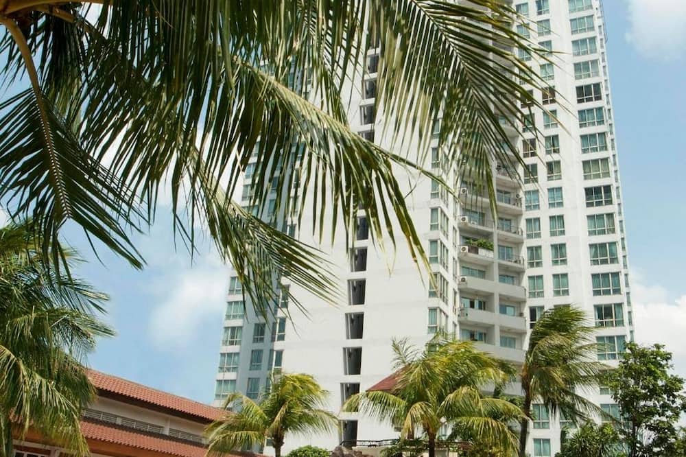 The Residences at Puri Casablanca
