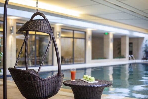 Indoor pool, pool loungers