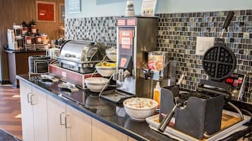 Free daily continental breakfast