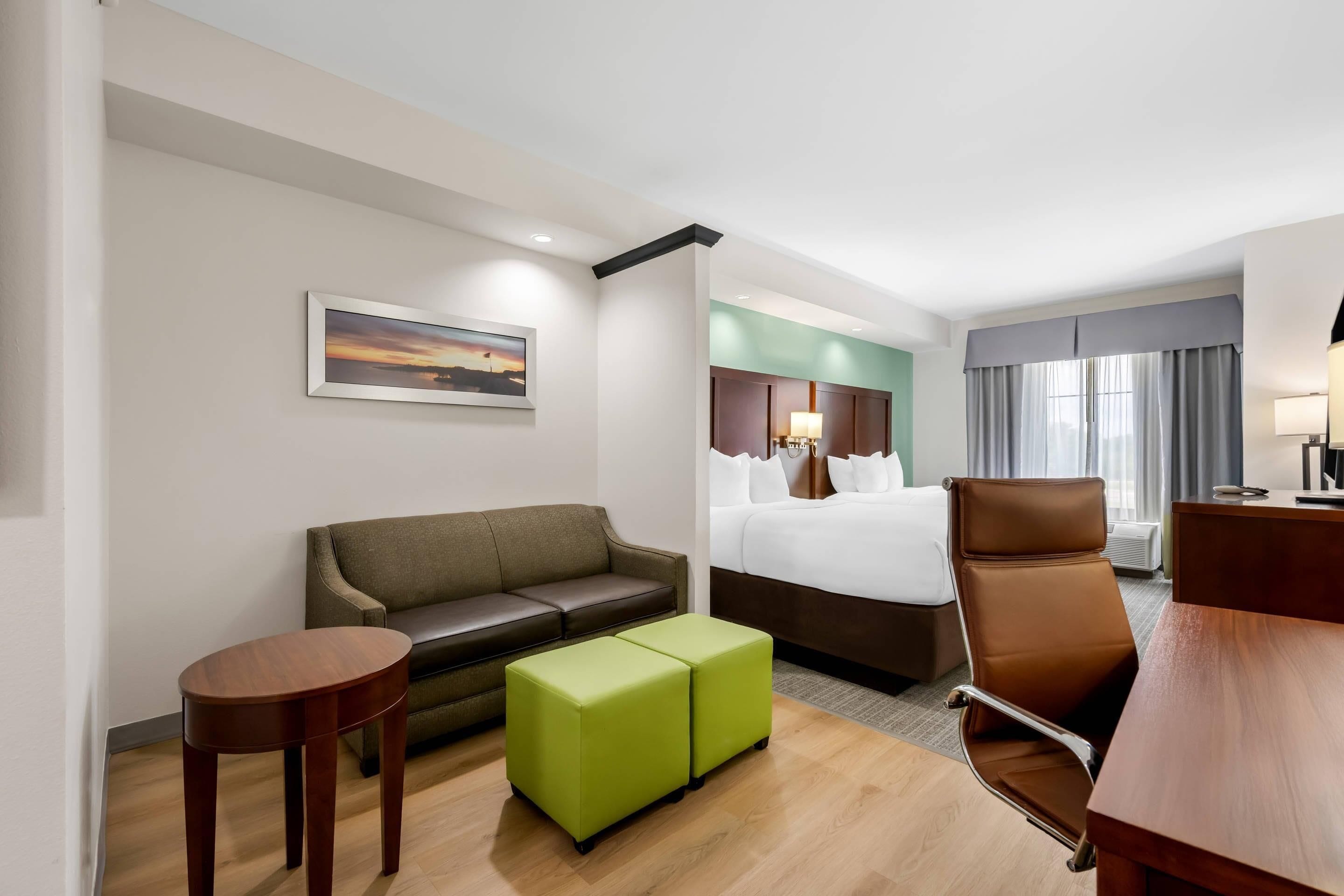 Suite, 2 Queen Beds, Non Smoking