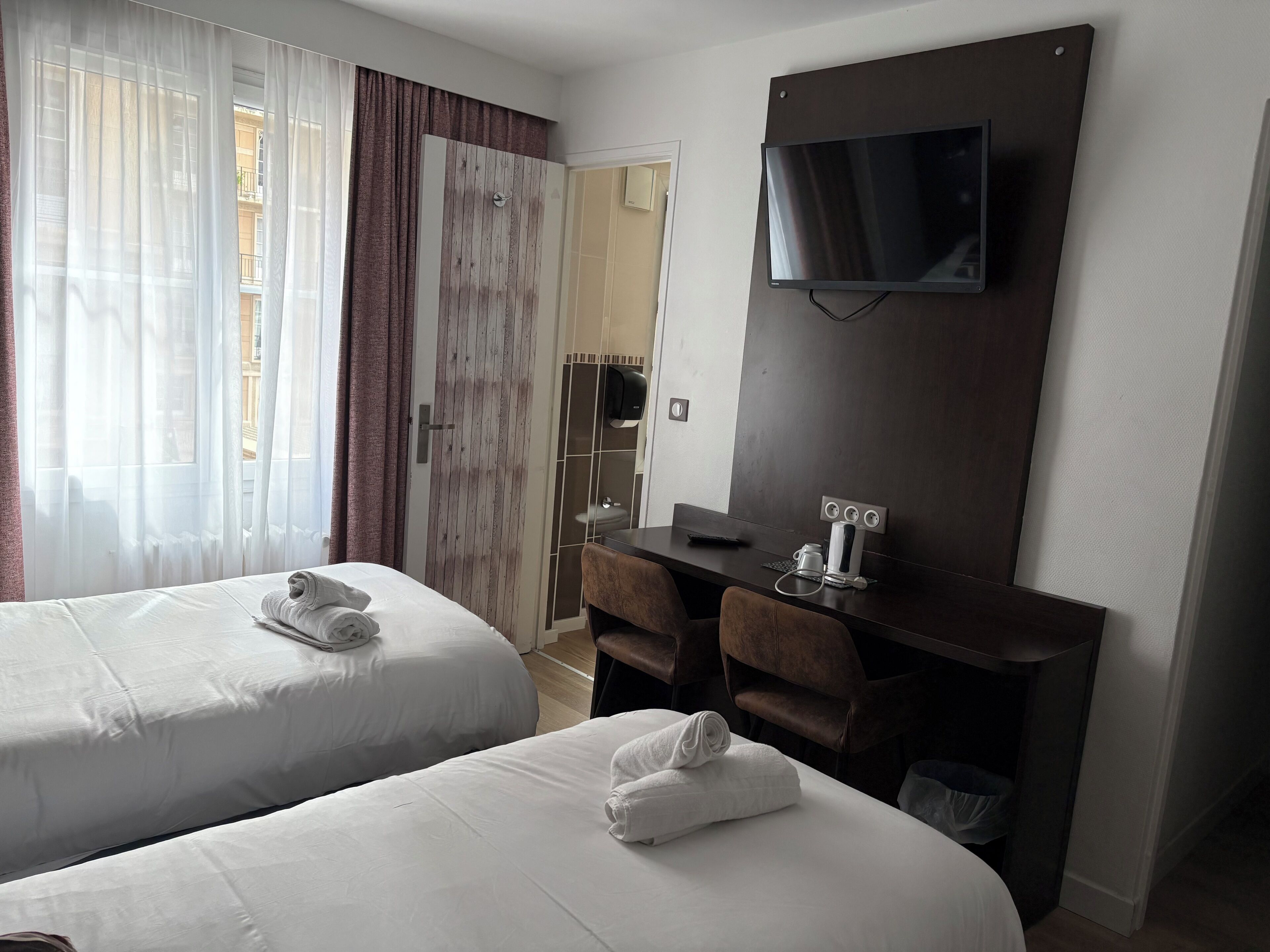 Caja de seguridad en la habitación, wifi gratis y despertador 